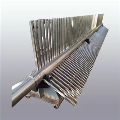 ¿Cuál es la influencia de la densidad del líquido en el funcionamiento del ej...